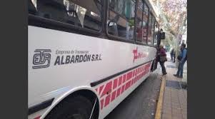 Día del Trabajador: Cómo                                              funcionan los servicios este lunes