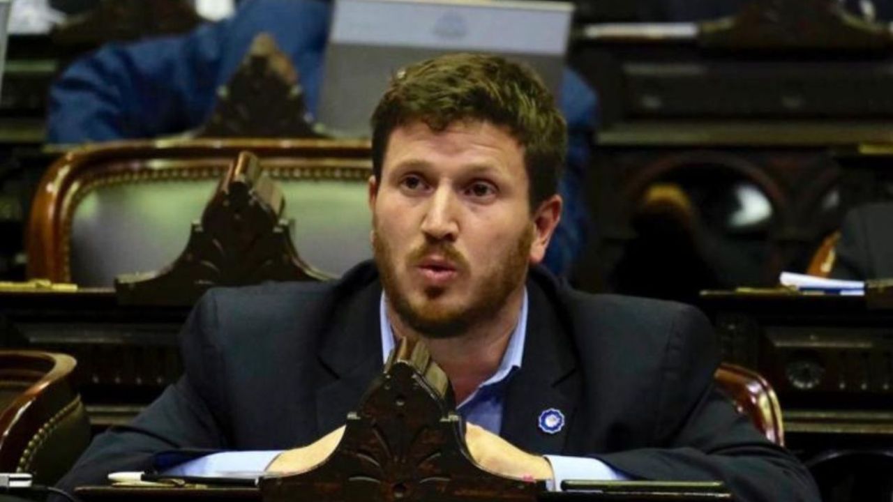 El nuevo titular del PRO acusó a Carrió de ser “funcional al kirchnerismo” por la declaración sobre Macri
