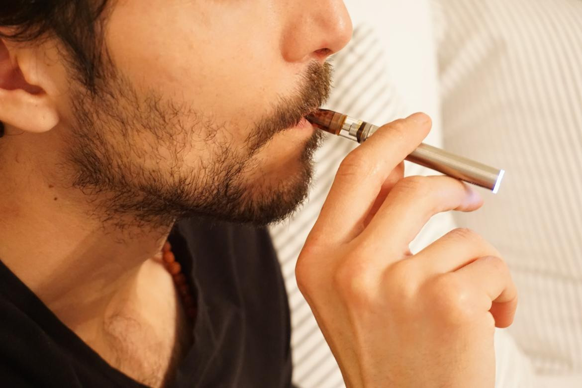 «Amenaza a la salud pública»: Australia busca prohibir el uso recreacional de los vapeadores