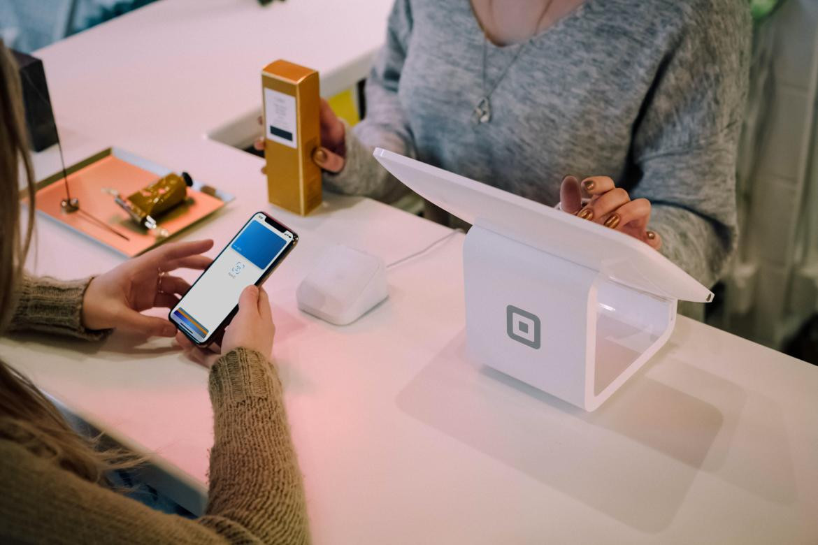 Los turistas extranjeros podrán pagar con billeteras virtuales a un tipo de cambio de dólar financiero