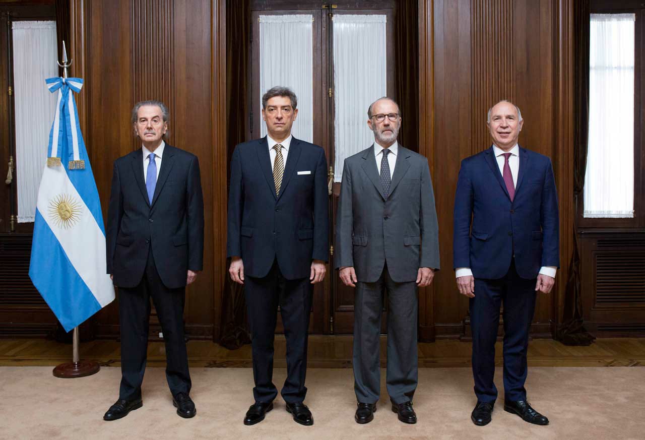 Presidencia consideró una intromisión la decisión de la Corte con respecto a San Juan y Tucumán