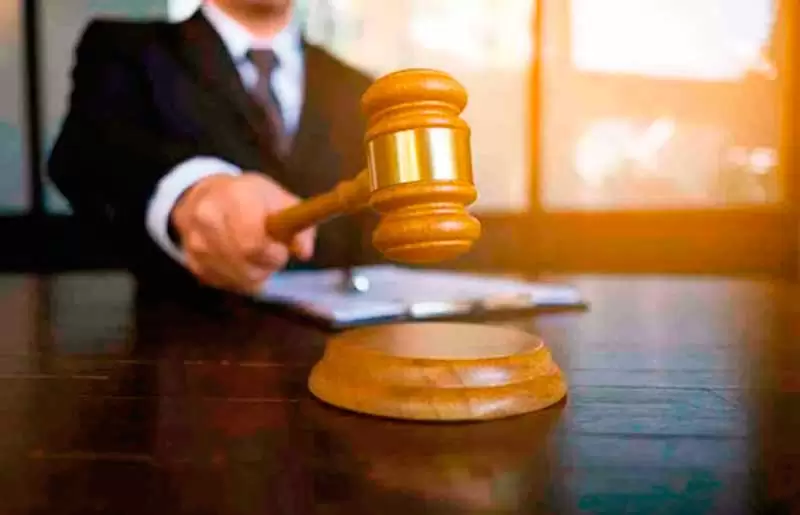 Apuntes sobre el llamado juicio en ausencia