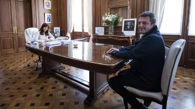 A horas del cierre de listas, Sergio Massa se reunió con Cristina Kirchner en el Senado