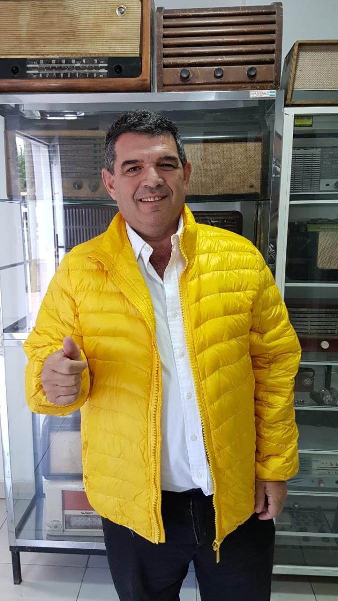 Un candidato sorteará u$s100 por día durante su campaña