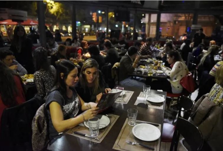 Día del Amigo: hay un 85% de reservas en cafés y restaurantes