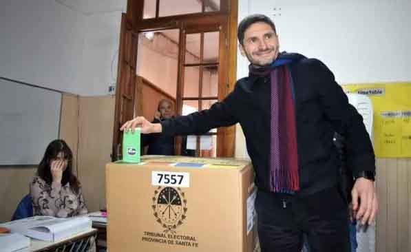 Maximiliano Pullaro se impuso a Carolina Losada en la primaria de JxC y festeja Rodríguez Larreta