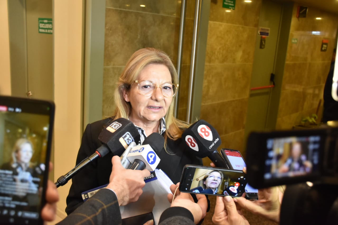 López aseguró el pago de sueldo y aguinaldo a estatales