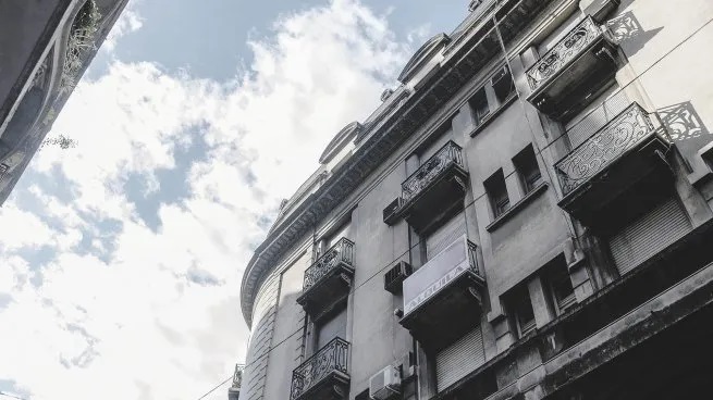 Alerta alquileres y venta de inmuebles: así afectó la devaluación y el salto del dólar blue al mercado