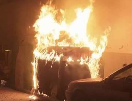 Contenedor incendiado