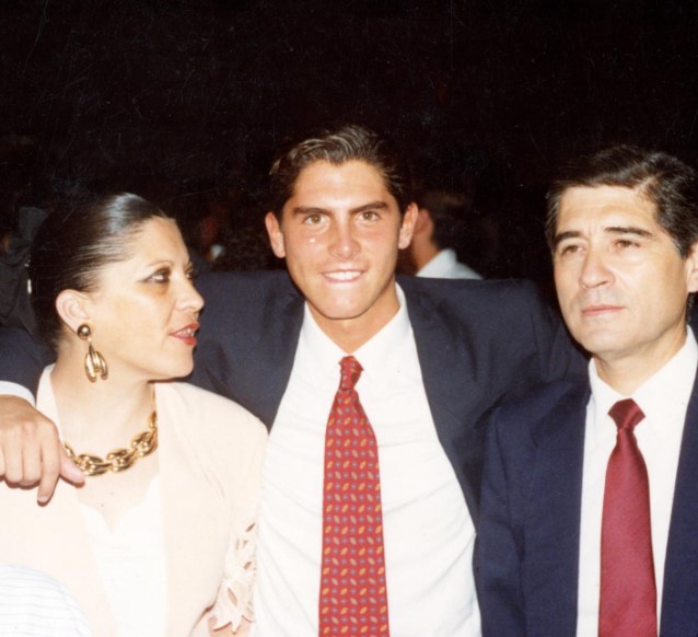 Humberto Orrego y su esposa Teresa junto a su hijo Marcelo