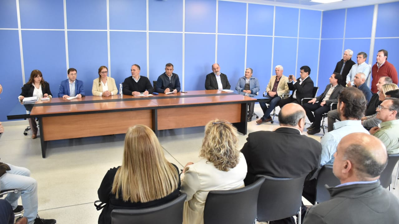 Sindicato y cámaras fijaron el último lunes de septiembre el asueto del Día del Mercantil