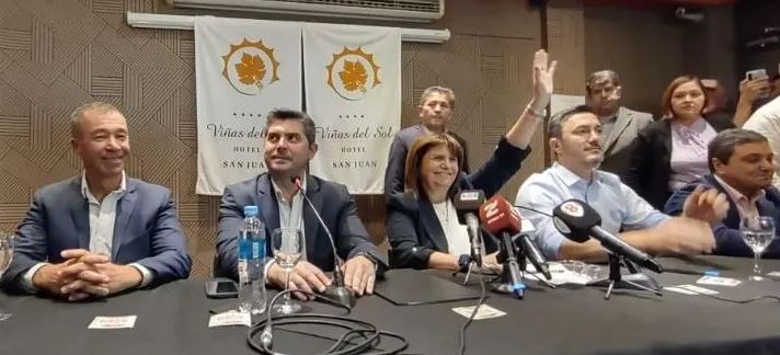 «Como gobernador electo, es importante tener una presidenta del mismo color político»