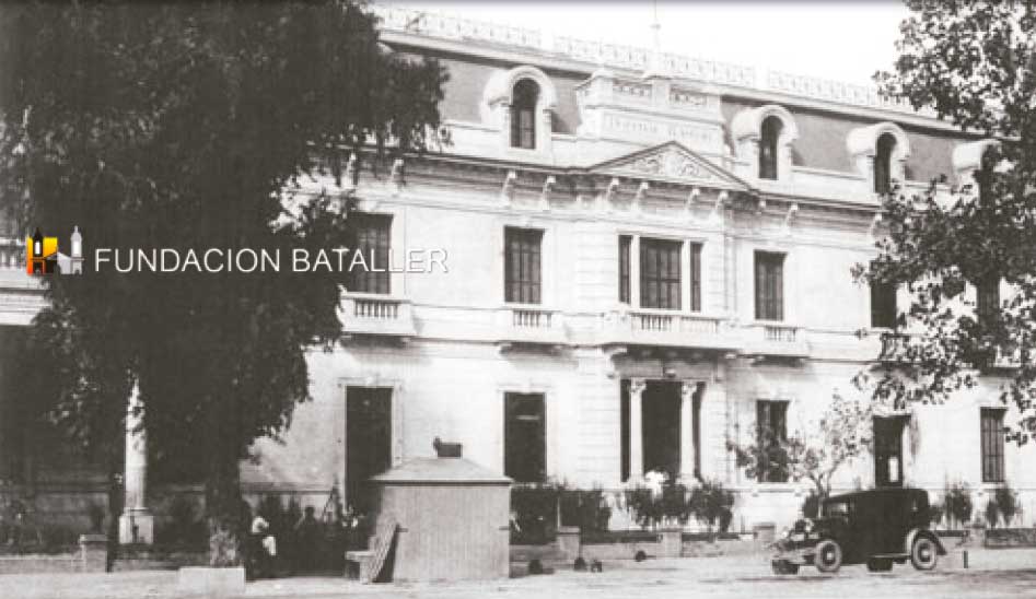 Frente del Hospital Rawson