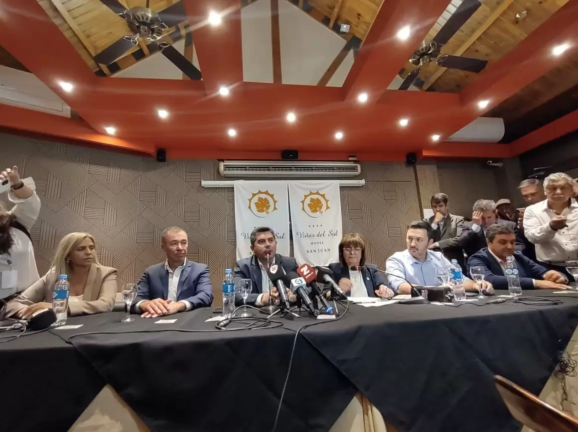 Bullrich comprometió su apoyo al túnel de Agua Negra y dio su respaldo a la actividad minera