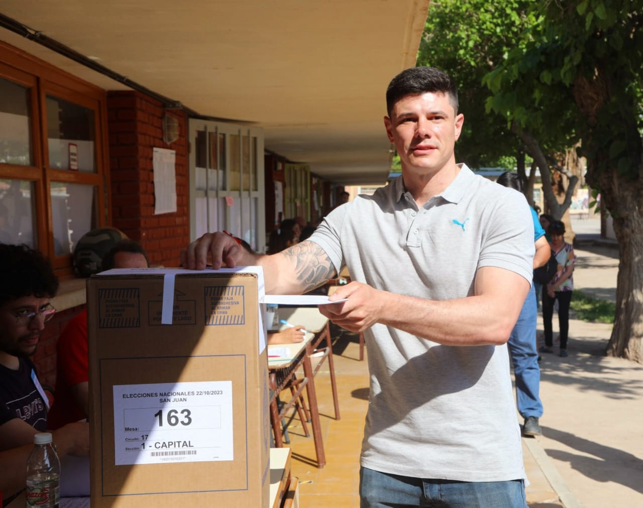 Con los resultados hasta ahora, La Libertad Avanza mete dos senadores y Unión por la Patria uno.