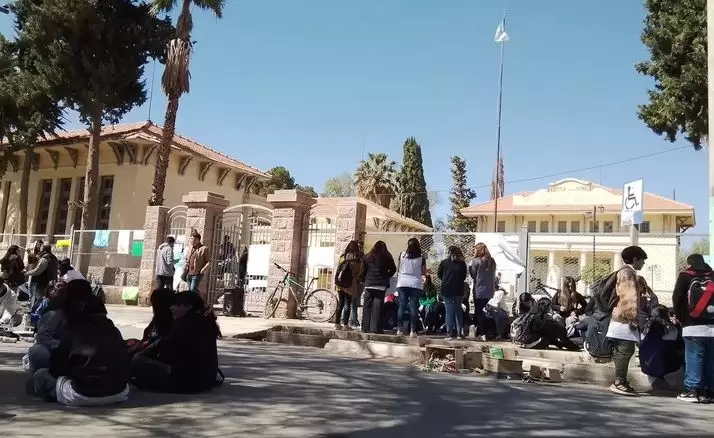 Escuela Fray Justo Santa María de Oro Jáchal.