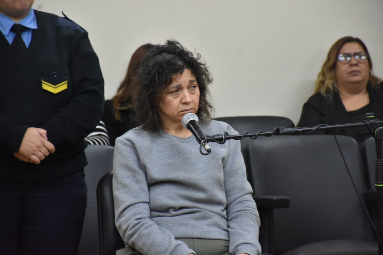 Juez solicitó junta médica para determinar si es imputable la mujer que quemó a su ex