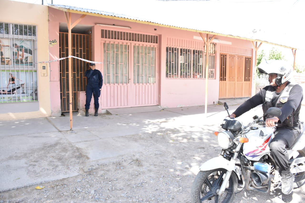 Intentó suicidarse después de disparar y dejar en grave estado a su esposa e hijos
