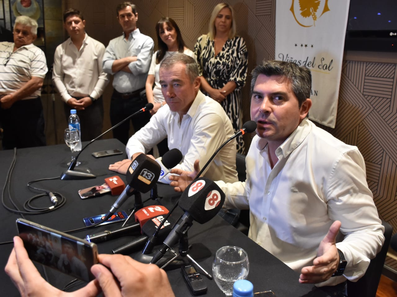 El oficialismo sanjuanino define su candidato a diputado nacional con encuestas en todo el territorio