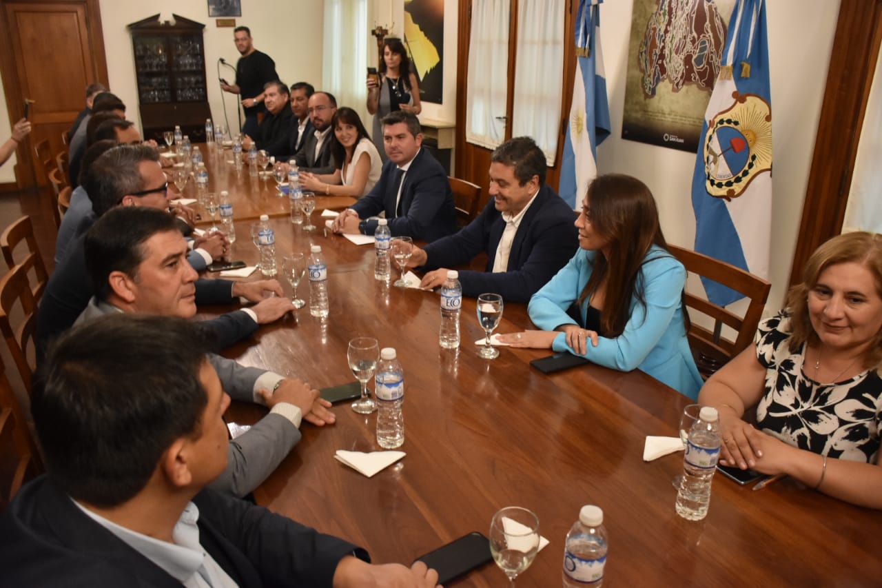 La Provincia distribuyó 400 millones de pesos entre los municipios