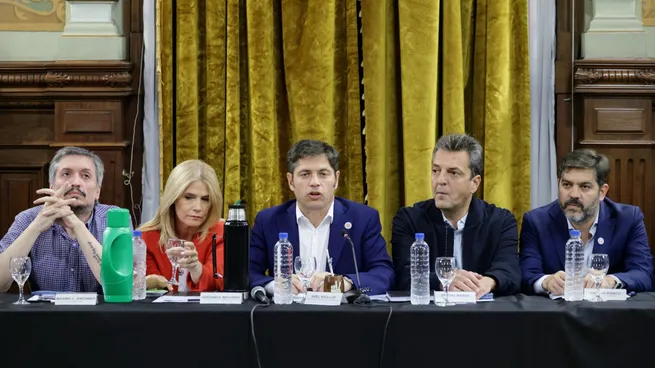 Rechazo al DNU de Milei: se reunieron Kicillof, Massa y Máximo Kirchner