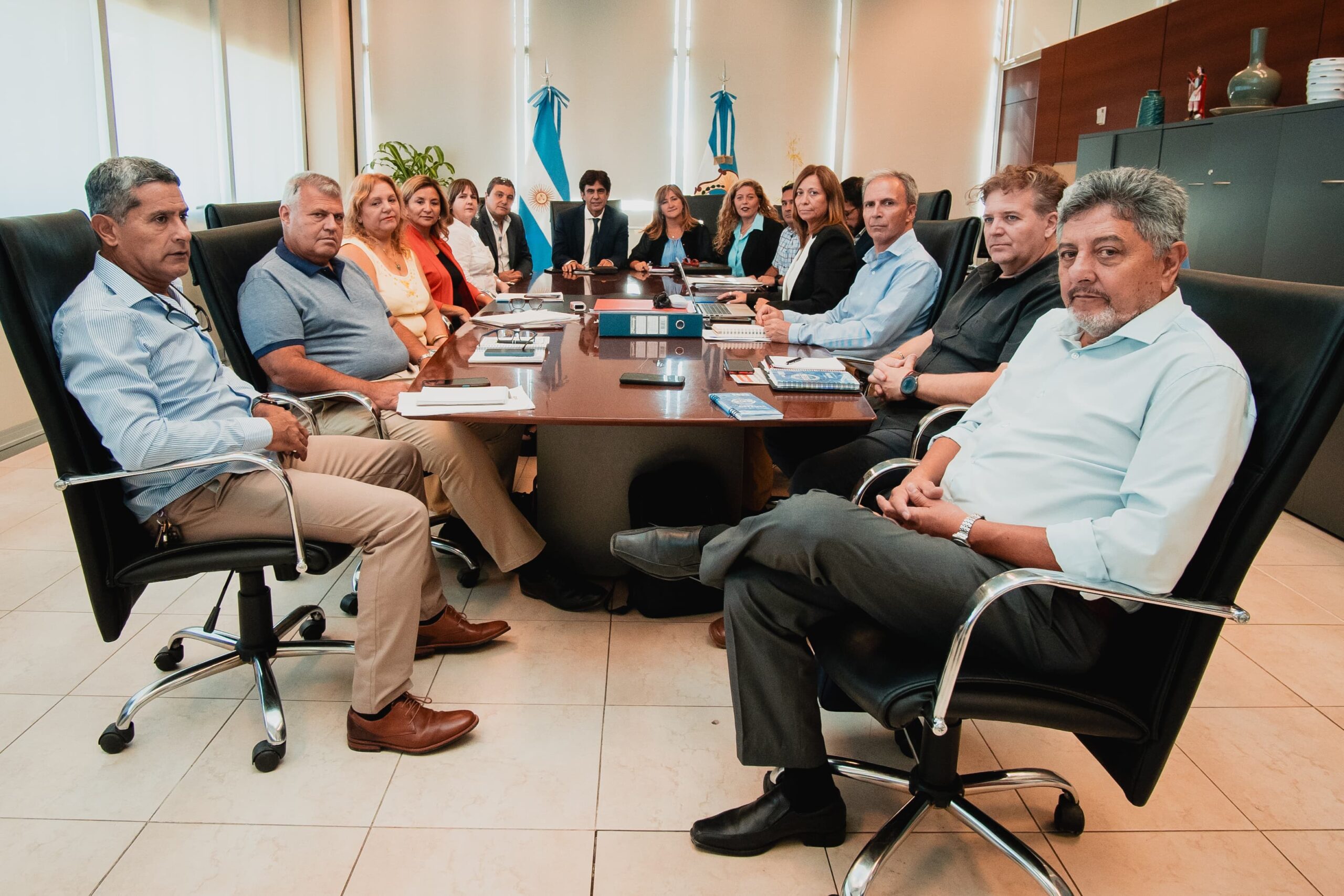 Gremios docentes esperan acordar para marzo una suma superior al 15% de febrero
