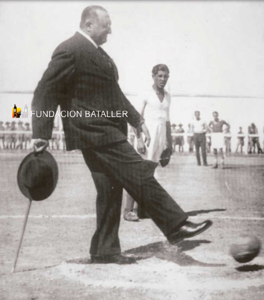 Puntapié inicial de don Bartolomé