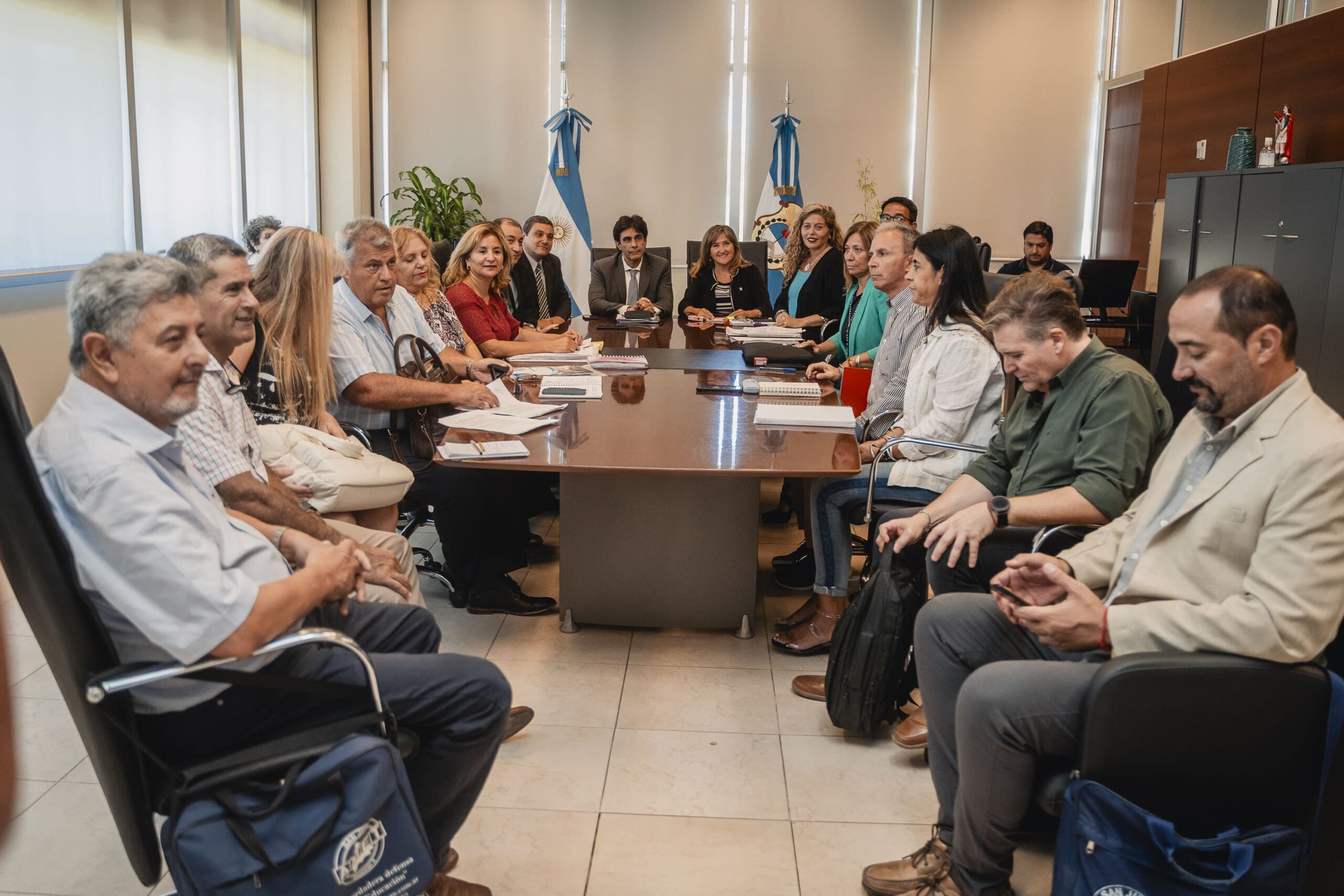 «Buscamos llegar a un acuerdo para comenzar el 4 de marzo las clases»