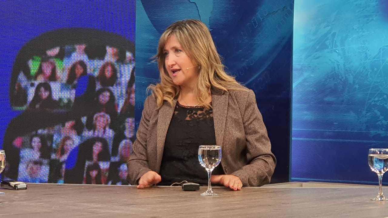 Habilitaron un 0800 para denunciar adoctrinamiento en escuelas de todo el país: ¿Qué postura tomó San Juan?