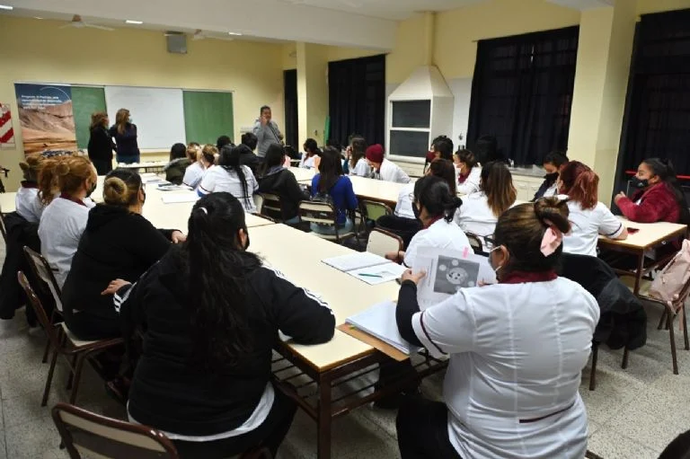 La educación cómo herramienta para ampliar horizontes: el aporte de Glencore Pachón a la formación universitaria de los calingastinos