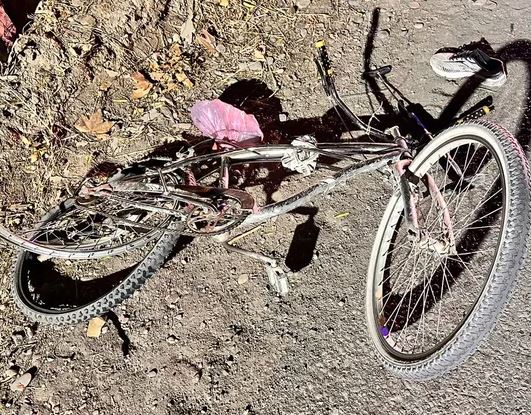 Buscan al conductor que mató y abandonó a ciclista en Albardón