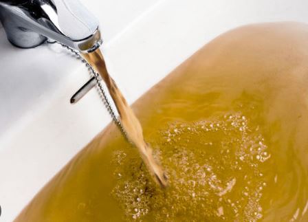 Agua turbia