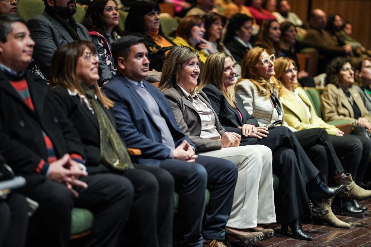 Transformar la Secundaria, incorporó 30 escuelas más al programa