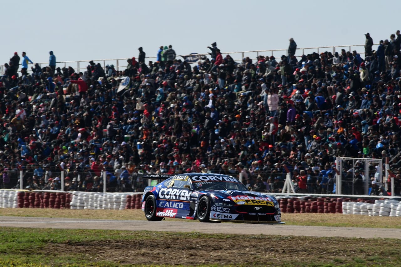 Turismo Carretera: Julian Santero ganó de punta a punta en San Luis