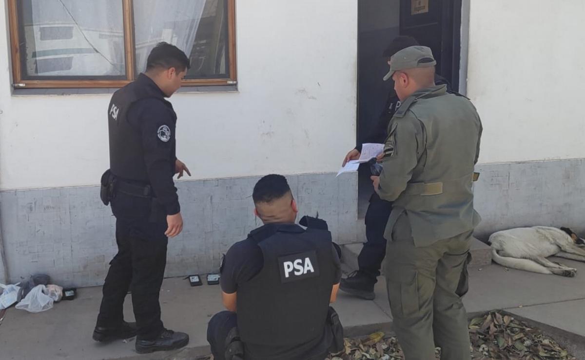 Detuvieron a 20 gendarmes por corrupción: incautaron una suma millonaria