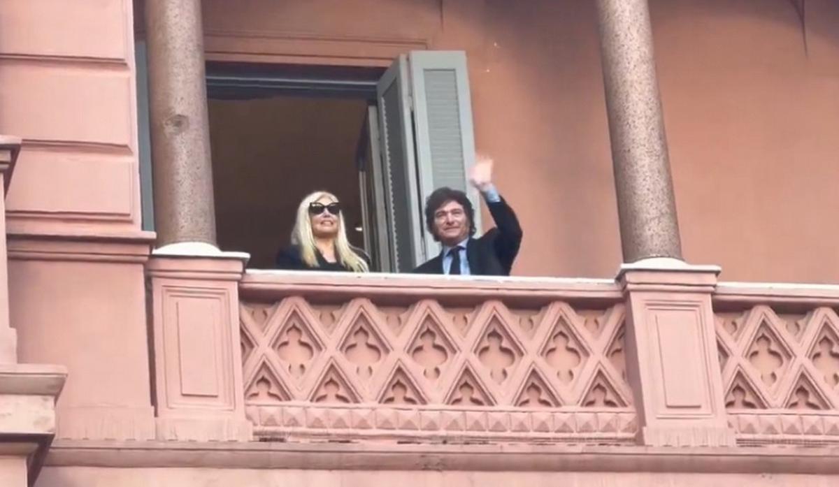Susana Giménez entrevistó a Milei y ambos saludaron en el balcón de la Rosada