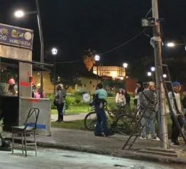 Carro panchero se incendió, una empleada resultó quemada