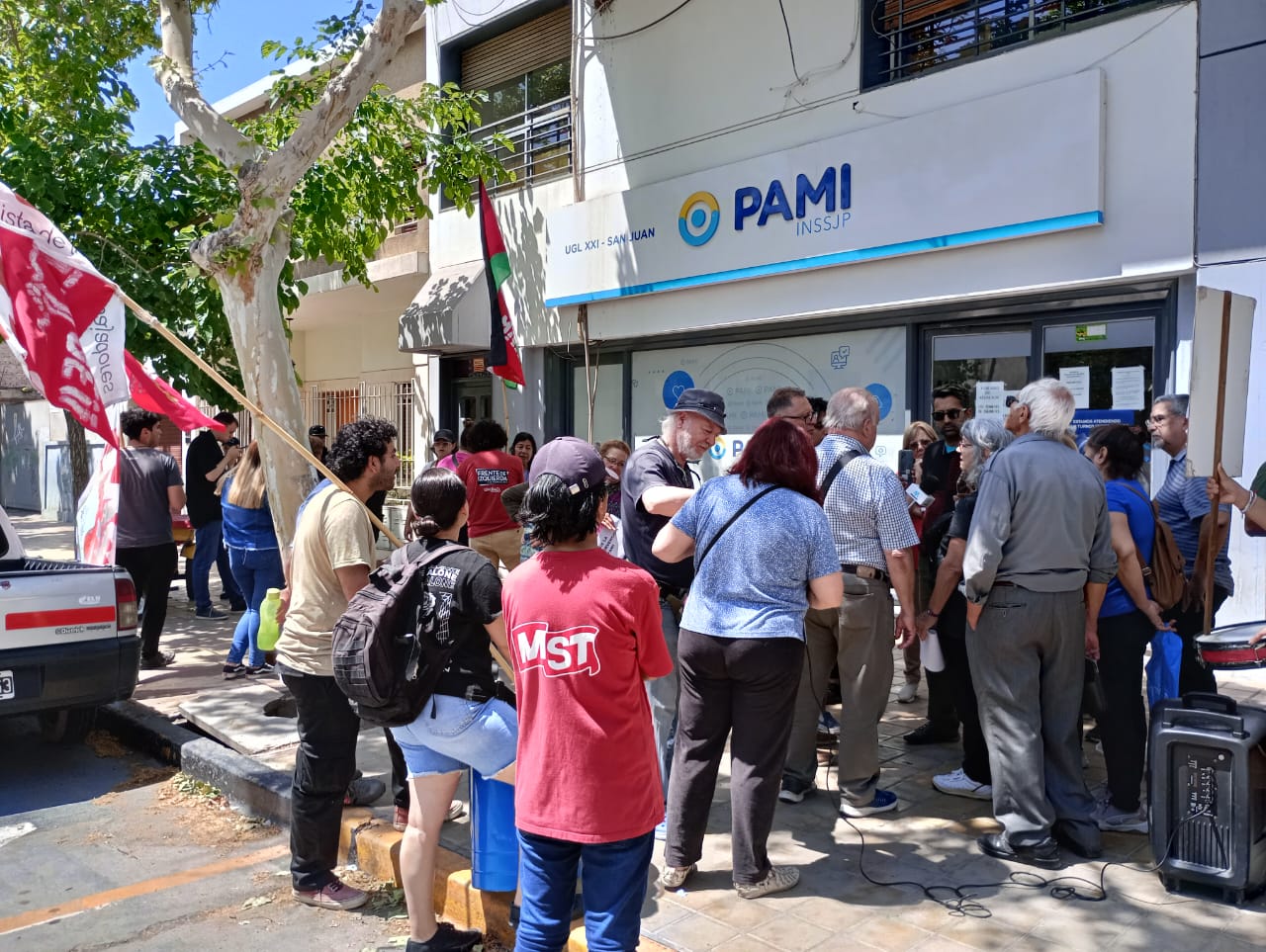 Jubilados reclamaron mayor cobertura en medicamentos