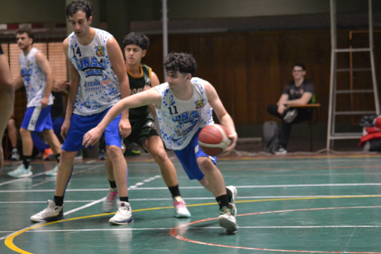 Básquet: La Universidad Nacional de San Juan le ganó a Ausonia