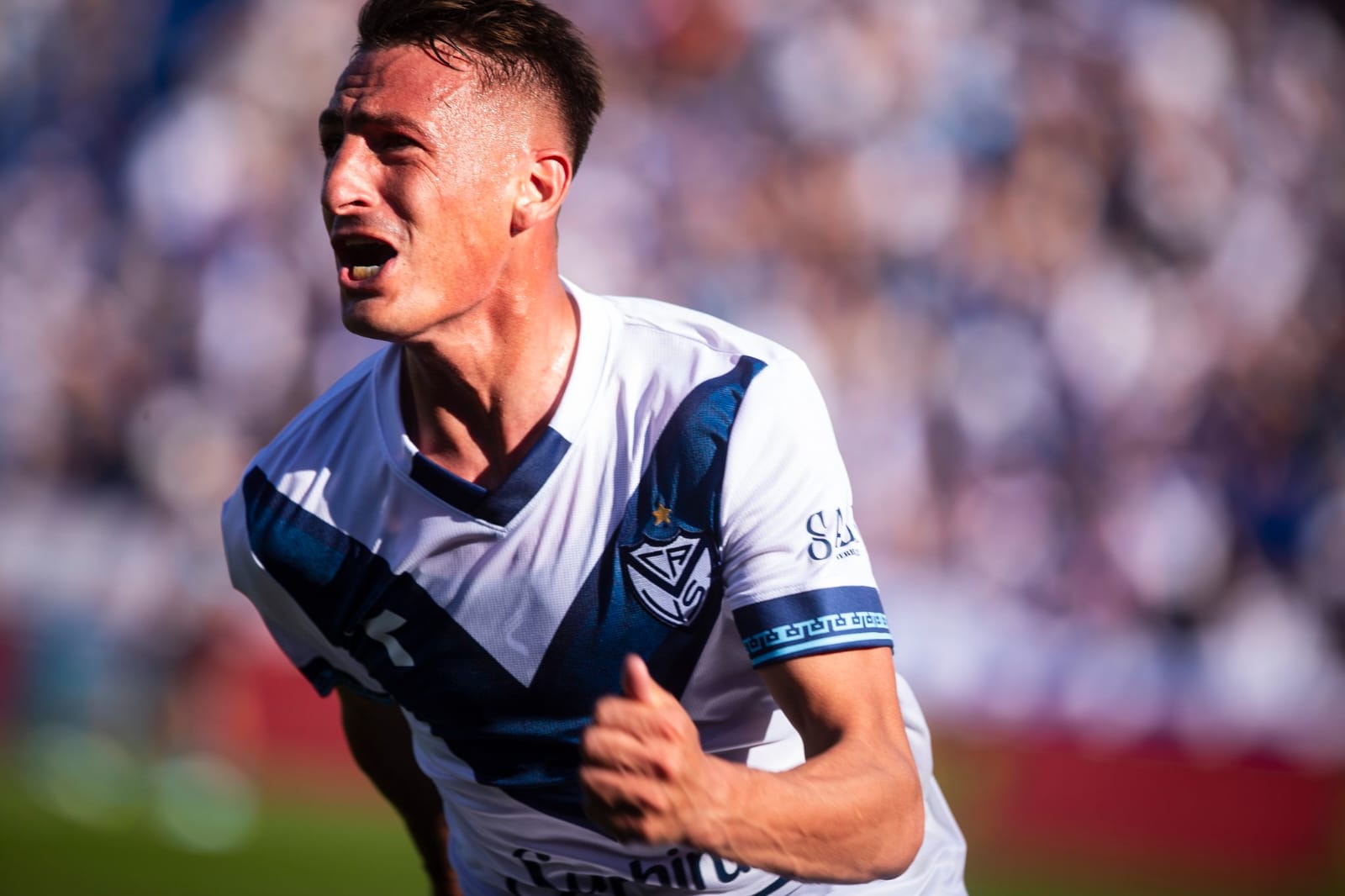 Liga Profesional: Vélez le ganó a Racing y sigue siendo puntero