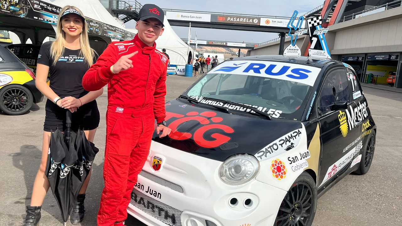 Copa Abarth: Doble victoria de Joaquín Naranjo y sueño de bicampeonato