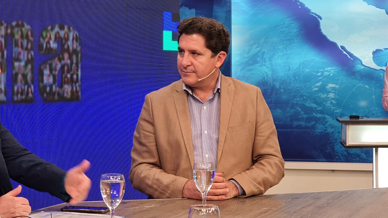 San Juan ve con buenos ojos la aplicación de aranceles de EE.UU. : «nos beneficiará, ahora tendremos una competencia más leal»