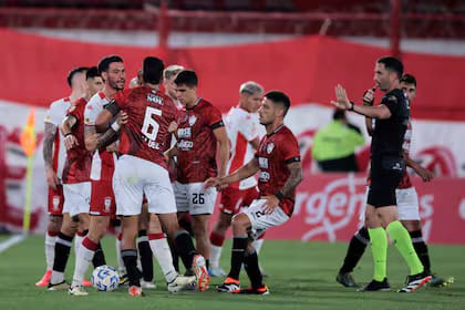 Liga Profesional: Huracán no pudo descontarle puntos a Vélez