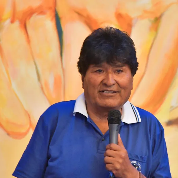 El Gobierno le quitó la condición de refugiado político a Evo Morales