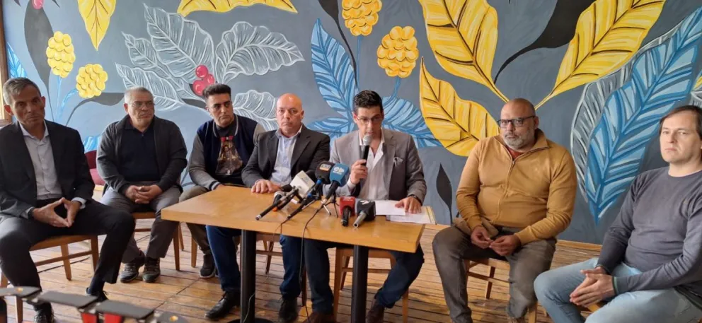 Vallejos amplió el pedido de Juicio Político a la Corte y cuestionó a Lima por presunta incompatibilidad de cargos