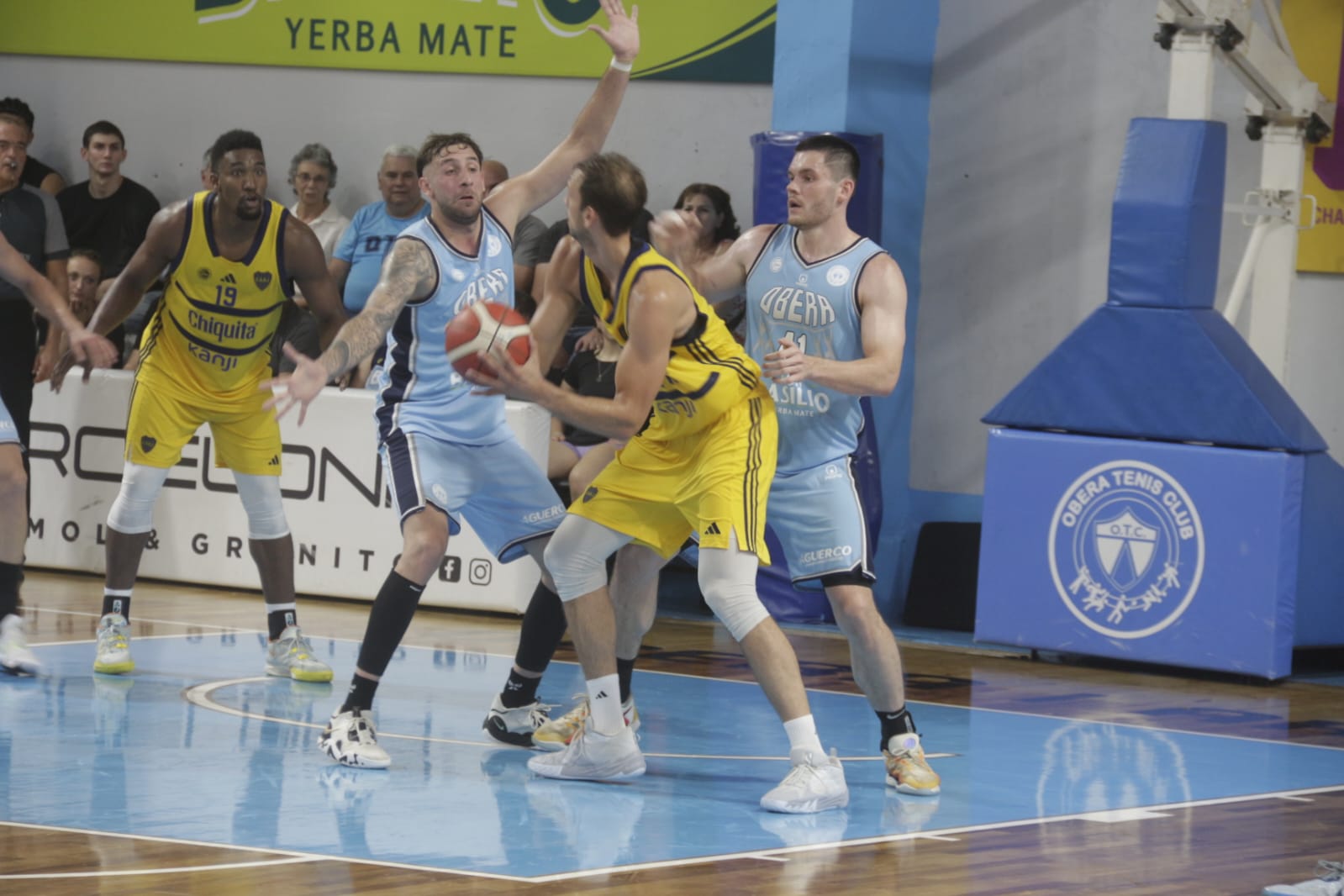 Basquet: Boca ganó por un doble a Oberá