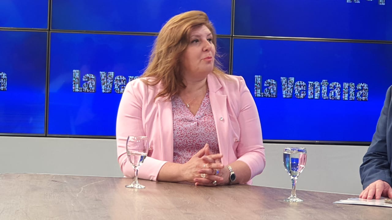 Alejandra Leonardo asume la presidencia de la UCR y abogó «por la unidad y la autonomía»