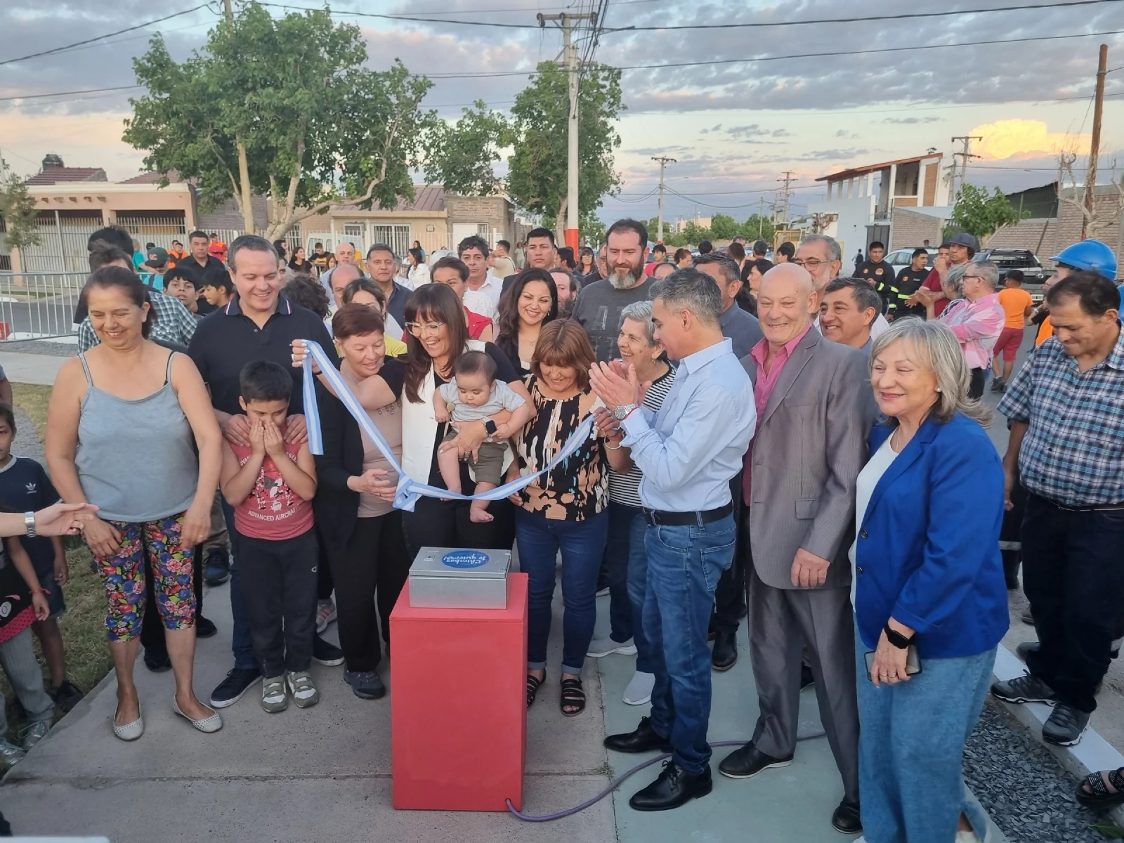 Chimbas inauguró un nuevo playón deportivo en el barrio Andacollo 8