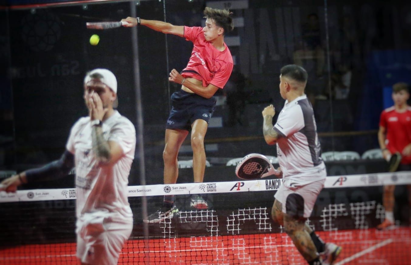 El torneo A1 de Pádel avanzó este martes con los dieciseisavos de final