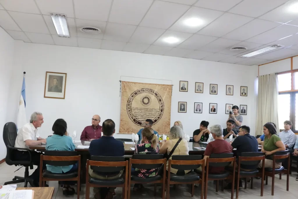 bloch nueva decana nunez